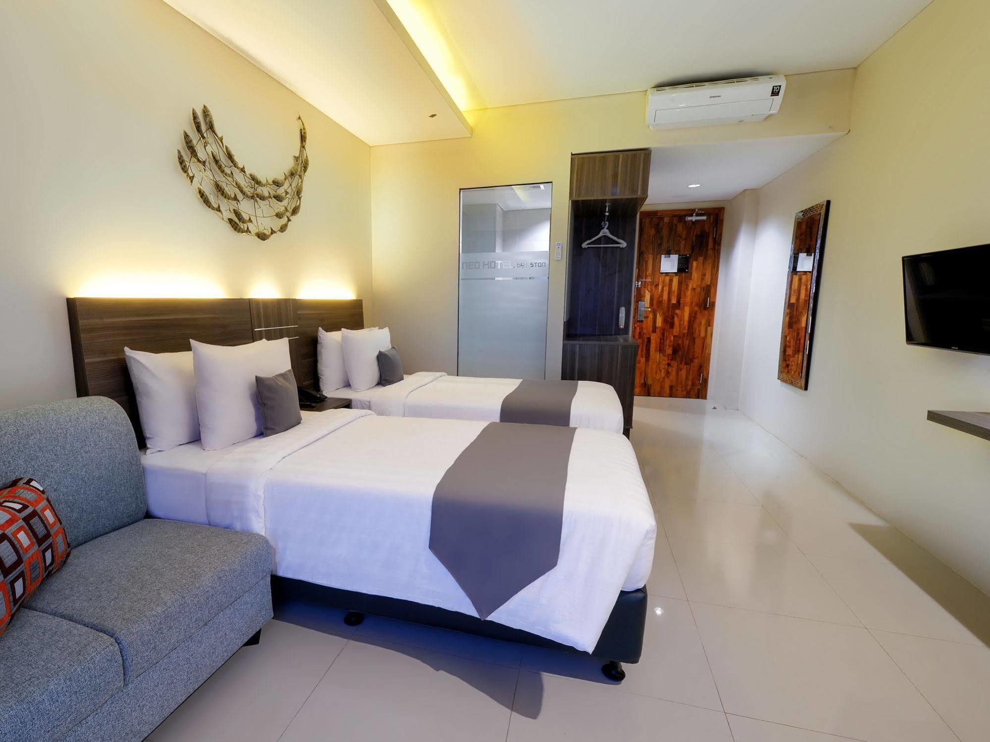 Neo Eltari Kupang By Aston Hotel Buitenkant foto